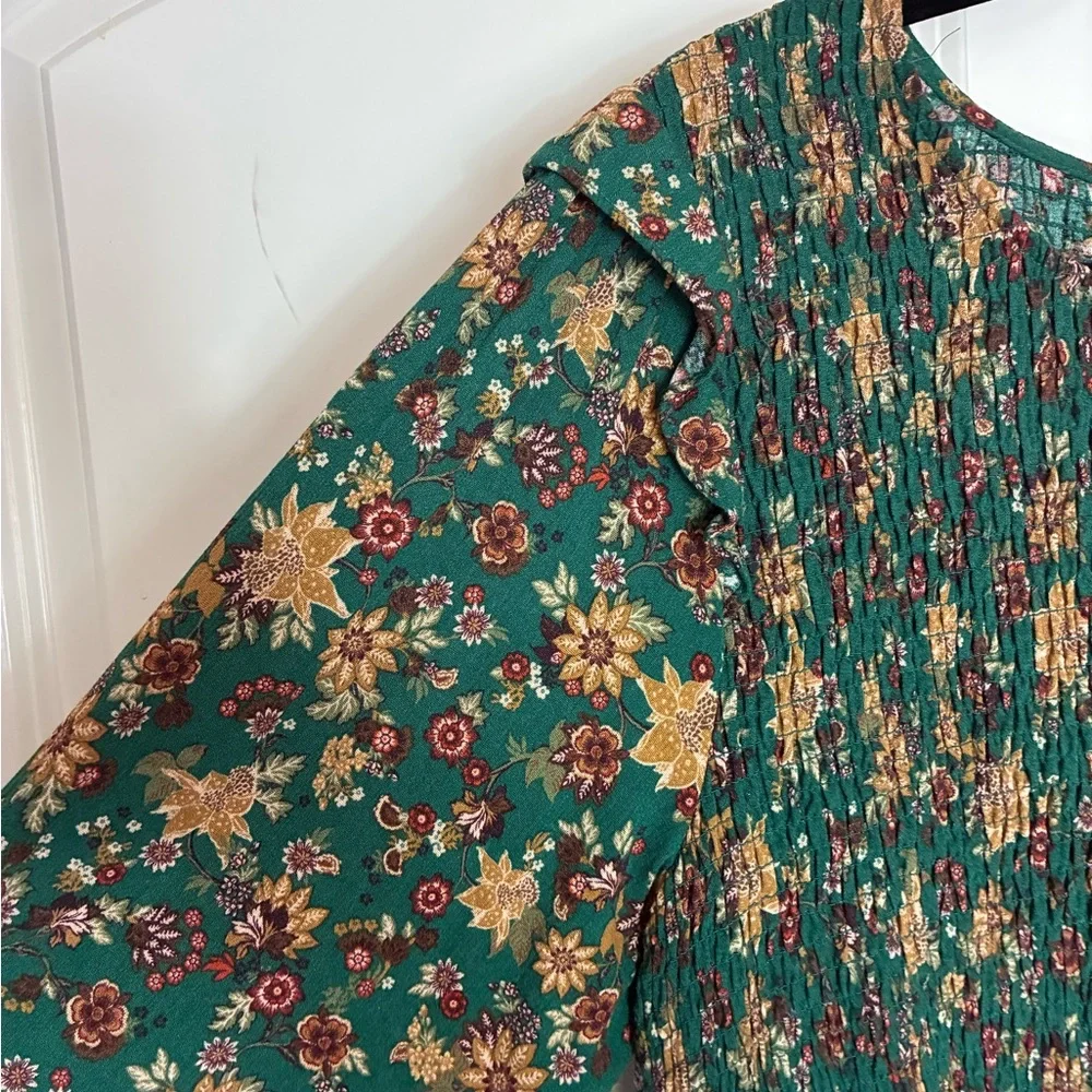 Torrid Green Floral Babydoll Smocked Top Ruffle Accent - Picture 8 of 14